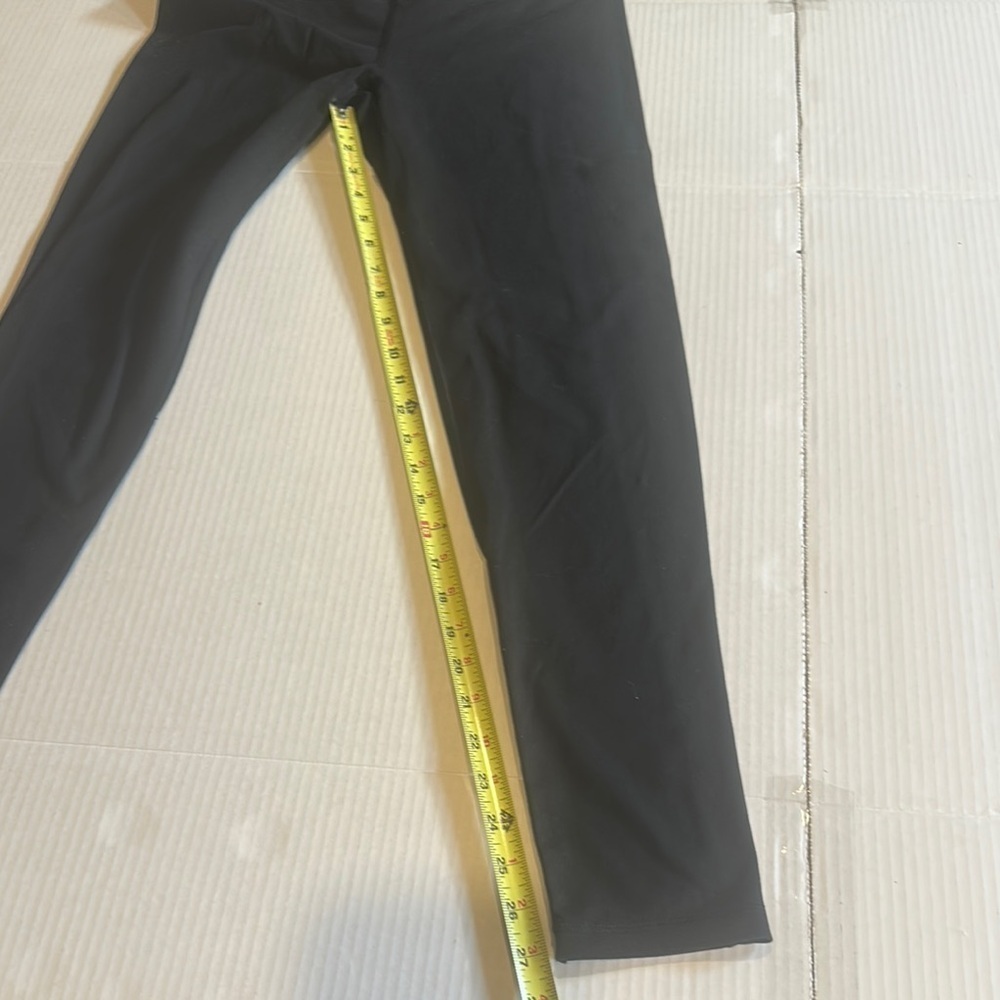 Victoria’s Secret Sport VSX Black Leggings with inside pocket and pull string - Picture 2 of 9